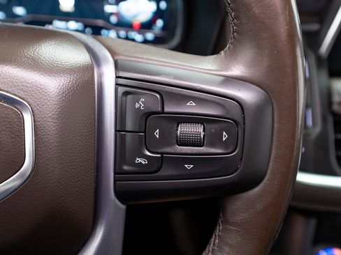 Used 2022 GMC Yukon SLT w/ SLT Premium Package AWD/4WD image 27