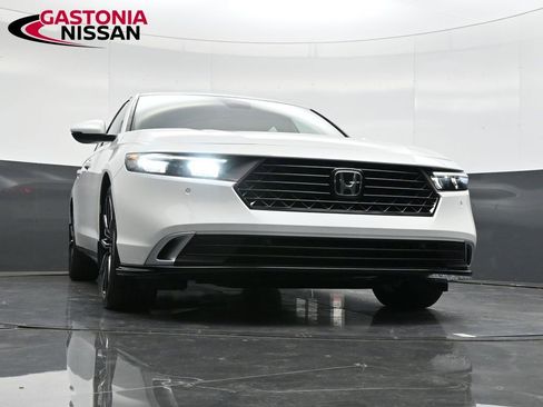 Used 2024 Honda Accord Touring image 32