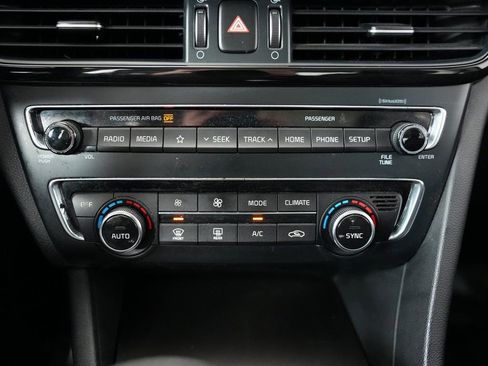 Used 2019 Kia Optima S w/ S Panoramic Sunroof Package image 20