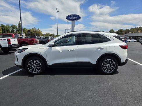 Used 2024 Ford Escape SE w/ PHEV Premium Package FWD image 8