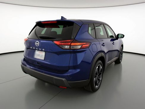 Used 2025 Nissan Rogue SV image 9