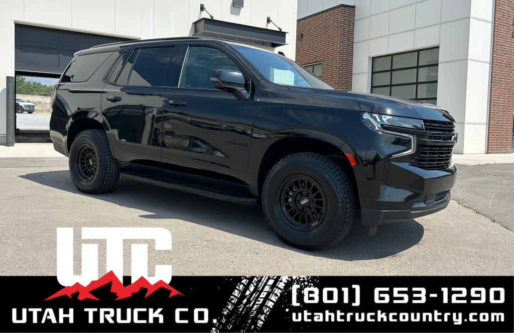 Used 2024 Chevrolet Tahoe RST w/ Luxury Package AWD/4WD image 1