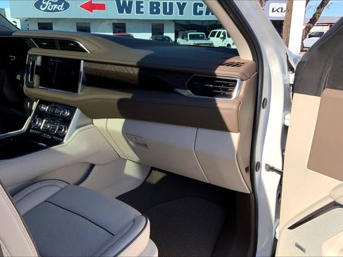 Used 2023 GMC Yukon Denali image 18