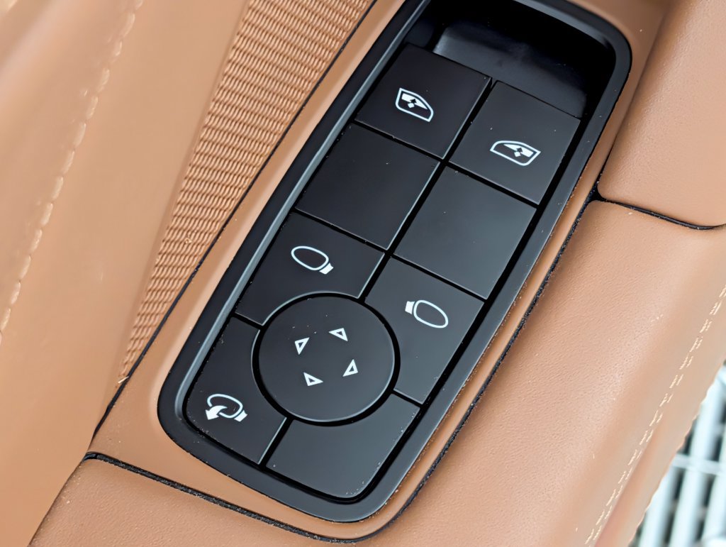 Certified 2026 Porsche 911 Targa 4S AWD/4WD image 25
