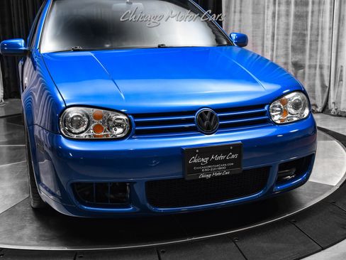 Used 2004 Volkswagen R32 image 36