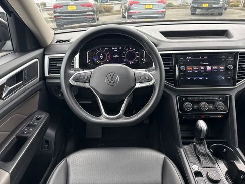 Used 2022 Volkswagen Atlas SE w/ Panoramic Sunroof Package image 27