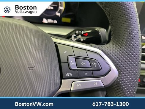 New 2026 Volkswagen Tiguan SE R-Line image 17