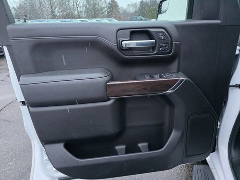 Used 2021 GMC Sierra 1500 SLT image 25