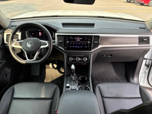 Used 2023 Volkswagen Atlas SE AWD/4WD image 45
