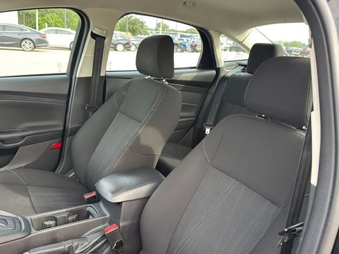 Used 2015 Ford Focus SE FWD image 51