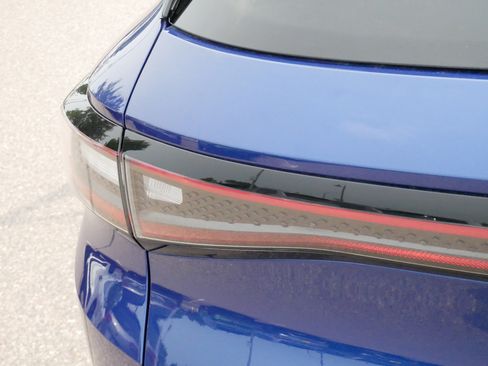Used 2022 Volkswagen ID.4 Pro S AWD/4WD image 17