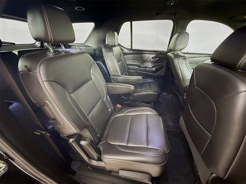 Used 2023 Chevrolet Traverse LT w/ LPO, Floor Liner Package image 27