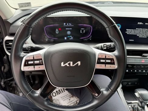 Used 2024 Kia Telluride S AWD/4WD image 16