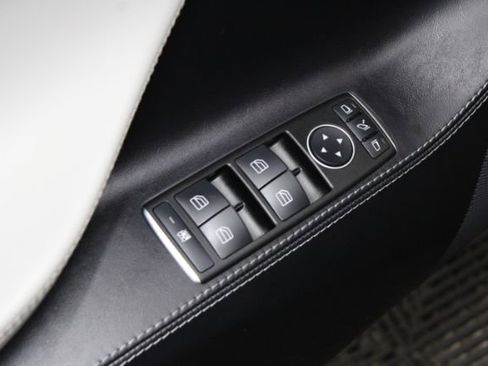 Used 2016 Tesla Model S 60 RWD image 11