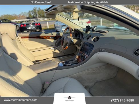 Used 2009 Mercedes-Benz SL 550 w/ Premium I Pkg image 9