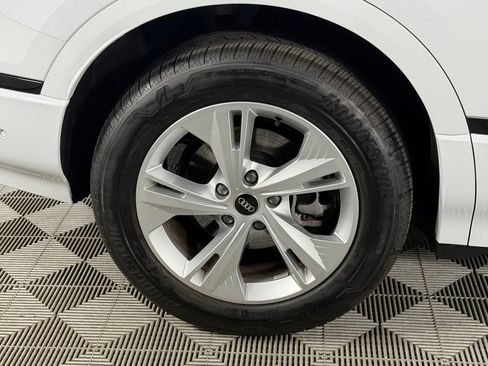 Used 2025 Audi Q6 e-tron Premium Plus w/ Premium Plus RWD image 14