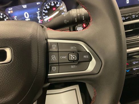 Used 2024 Jeep Compass Trailhawk image 20