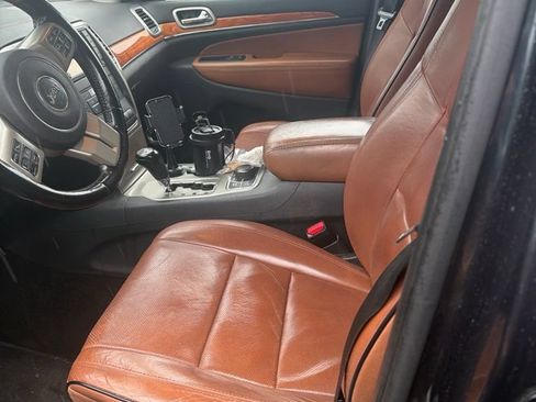 Used 2012 Jeep Grand Cherokee Overland AWD/4WD image 9