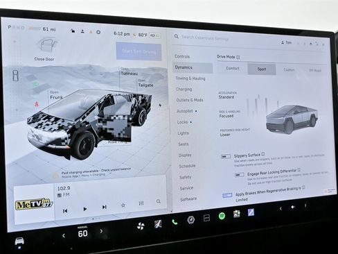 Used 2024 Tesla Cybertruck AWD Crew Cab image 28