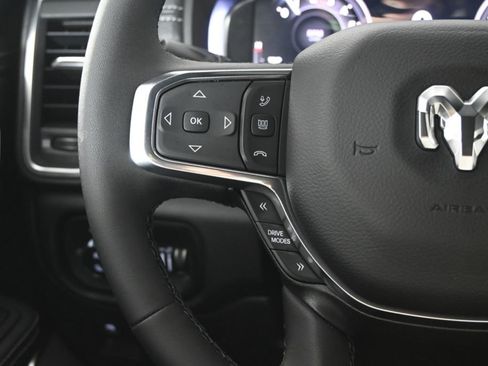 Used 2025 RAM 1500 Laramie AWD/4WD image 40