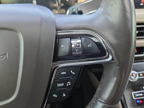 Used 2022 Lincoln Nautilus Reserve FWD image 15