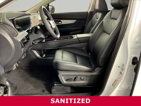Used 2025 Nissan Murano SL AWD/4WD image 19