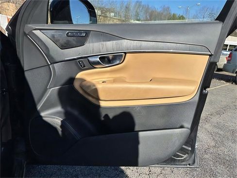 Used 2021 Volvo XC90 T6 Inscription image 24