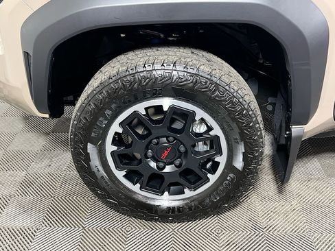 New 2026 Toyota Tacoma TRD Off-Road AWD/4WD image 24