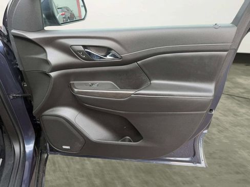 Used 2019 GMC Acadia SLT w/ LPO, Floor Liner Package image 34