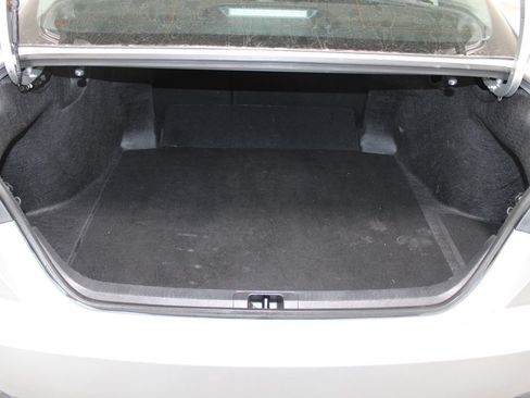 Used 2025 Toyota Camry LE FWD image 13