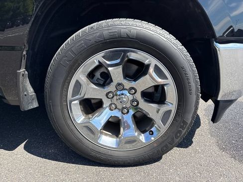 Used 2022 RAM 1500 Big Horn AWD/4WD image 11