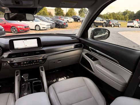Used 2022 Kia Telluride S AWD/4WD image 29