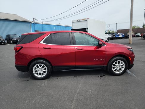 Used 2023 Chevrolet Equinox LT AWD/4WD image 9
