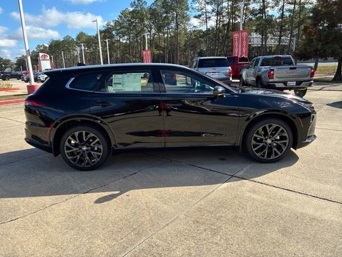 New 2025 Toyota Crown Signia image 8