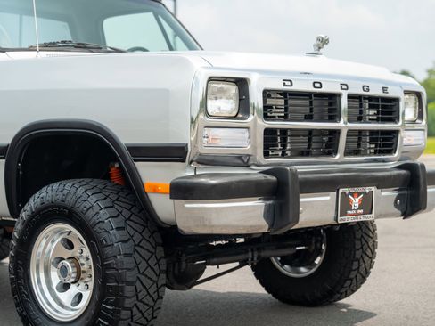 Used 1991 Dodge D/W Truck 350 image 15