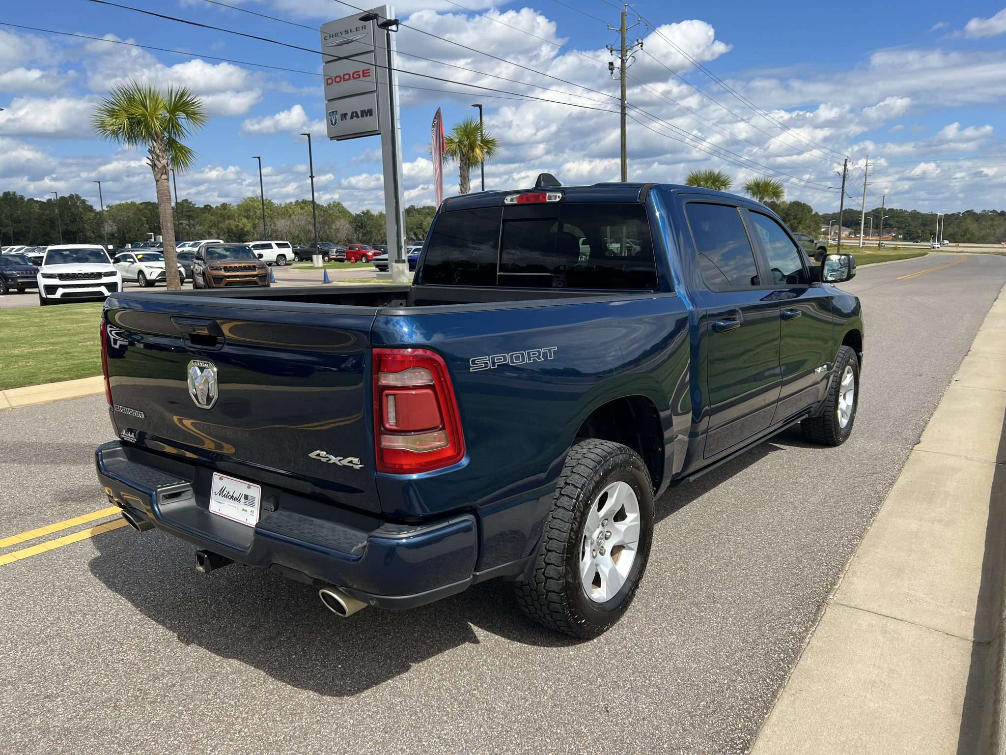 Used 2023 RAM 1500 Big Horn AWD/4WD image 7