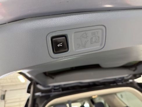 Used 2021 Lincoln Navigator Black Label image 16