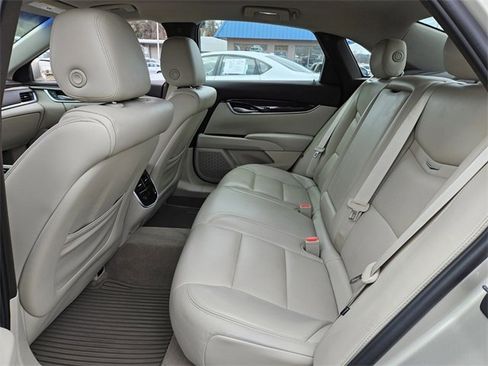 Used 2016 Cadillac XTS Luxury image 9