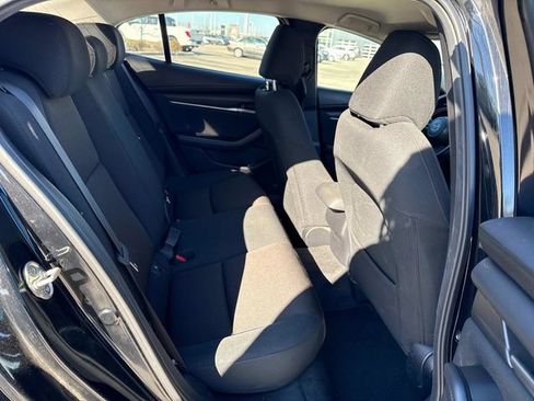 Used 2021 MAZDA MAZDA3 s image 14