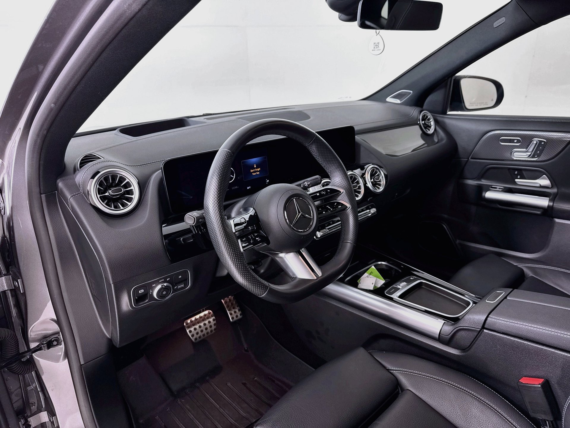 Used 2025 Mercedes-Benz GLA 250 image 10