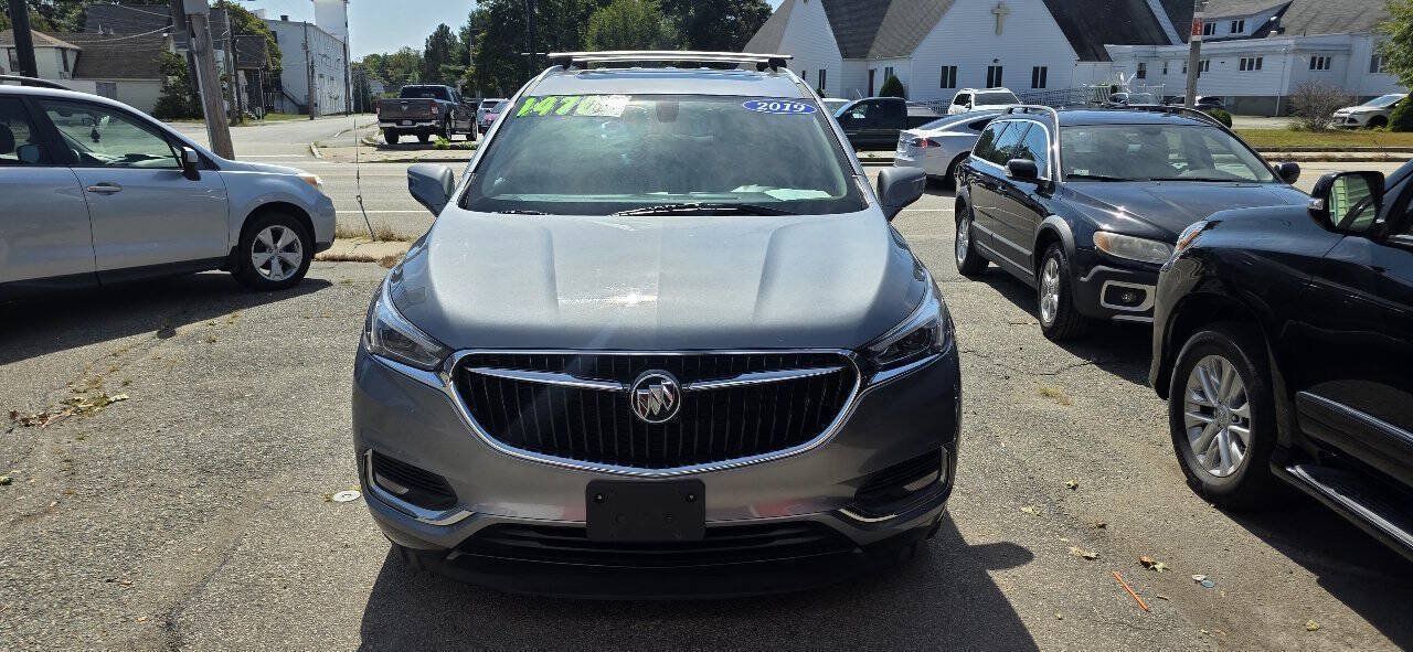 Used 2019 Buick Enclave Essence AWD/4WD image 2
