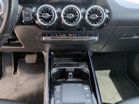 Used 2021 Mercedes-Benz GLA 250 image 24