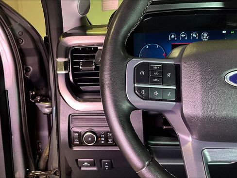 Used 2026 Ford F250 Lariat AWD/4WD image 13