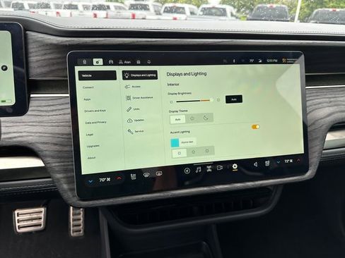 Used 2022 Rivian R1T Launch Edition image 19