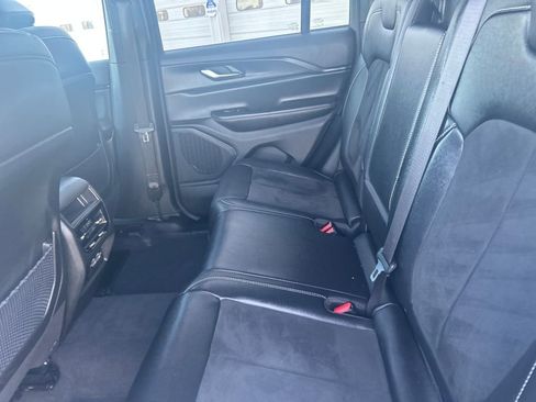 Used 2024 Jeep Grand Cherokee Altitude image 25