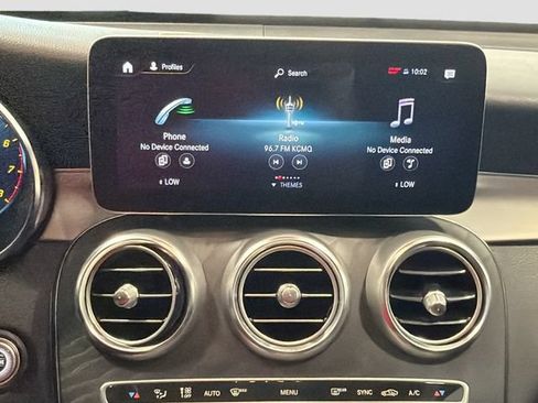 Used 2022 Mercedes-Benz GLC 300 4MATIC image 15
