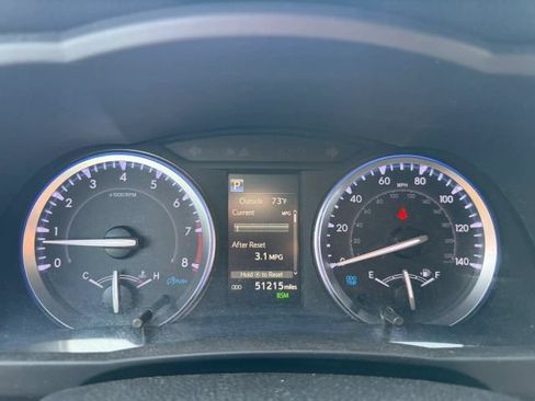 Used 2019 Toyota Highlander XLE AWD/4WD image 15