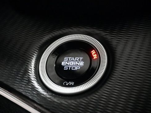 Certified 2024 Jeep Grand Cherokee L Laredo image 23