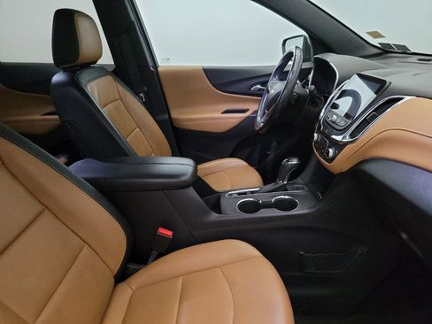 Used 2018 Chevrolet Equinox Premier AWD/4WD image 21