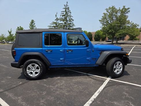 Used 2021 Jeep Wrangler Unlimited Sport AWD/4WD image 22
